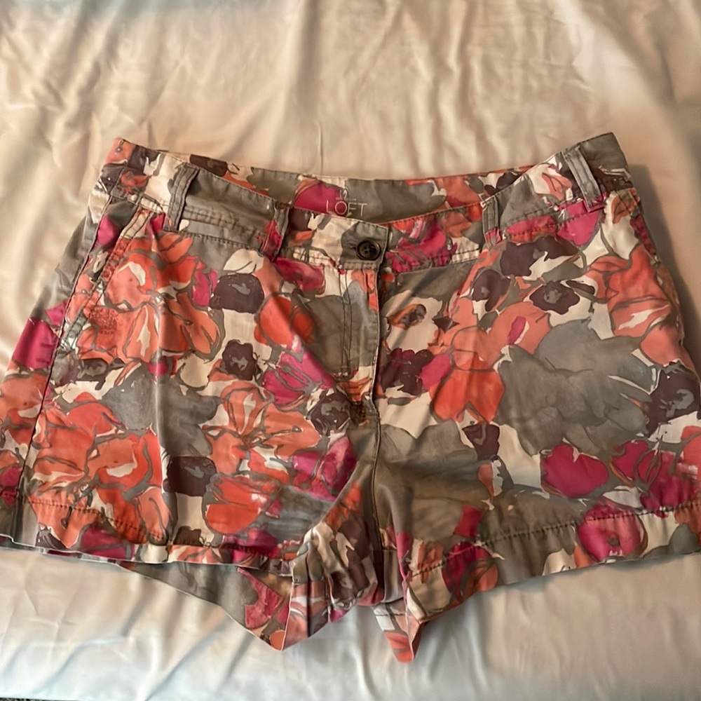 LOFT Size 12 flowered shorts